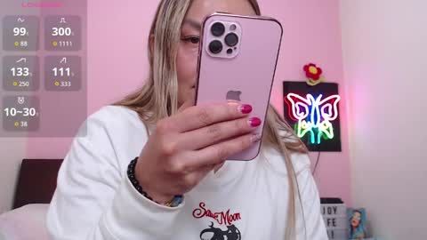 K A R O L online show from April 9, 1:53 am