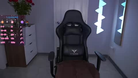 Hi my name is Anna. Please say hello I like to chat with you. If u have request use Tip option .Thank you online show from October 10, 1:55 am