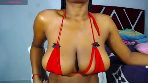 Snapshot of danisabrownn chatting on January 31, 3:11 pm danisabrownn online show from January 31, 3:11 pm