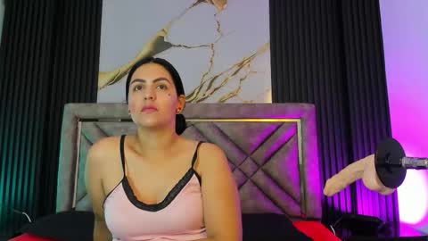Snapshot of daniwhatson chatting on October 18, 4:16 am Dani whatson online show from October 18, 4:16 am
