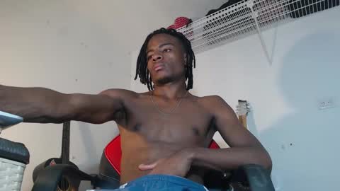 dann_hill_1 online show from February 18, 2:27 am