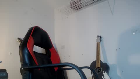 dann_hill_1 online show from January 8, 2:03 am