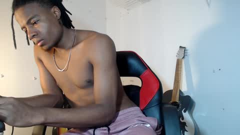 dann_hill_1 online show from December 16, 12:04 am