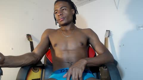 dann_hill_1 online show from December 21, 3:36 am