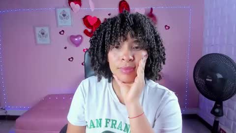 Snapshot of danna_berry chatting on February 20, 2:02 pm DannaBerry online show from February 20, 2:02 pm