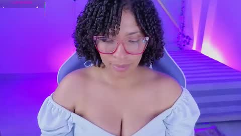 Snapshot of danna_berry chatting on October 20, 9:20 pm DannaBerry online show from October 20, 9:20 pm