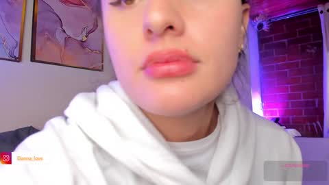 Snapshot of danna_lovs chatting on January 23, 2:17 pm Danna Lovs online show from January 23, 2:17 pm