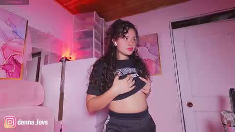 Snapshot of danna_lovs chatting on October 1, 5:23 pm Danna Lovs online show from October 1, 5:23 pm