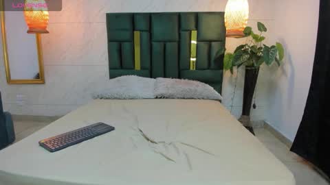 Danna  online show from October 3, 12:35 pm