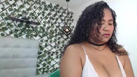 dannaberlin_0 online show from March 12, 12:47 pm