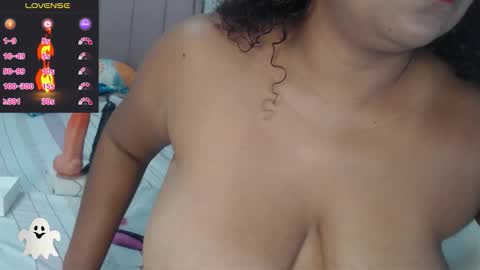 dannaberlin_0 online show from November 11, 8:00 pm