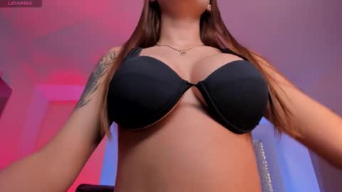 Danna Cruz  online show from March 8, 5:17 pm