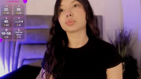 Danna online show from November 10, 7:05 pm