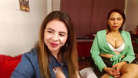 dannamomcerrat online show from March 9, 4:38 am