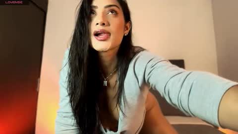 Danna Wells online show from November 25, 1:04 am