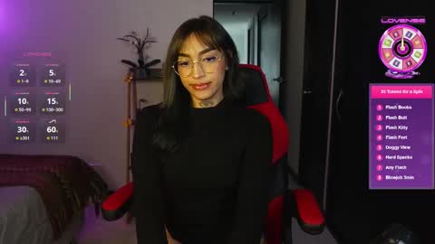 Snapshot of dannielle_ chatting on September 10, 8:43 pm online show from September 10, 8:43 pm