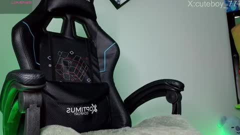 Danny online show from November 7, 10:07 am