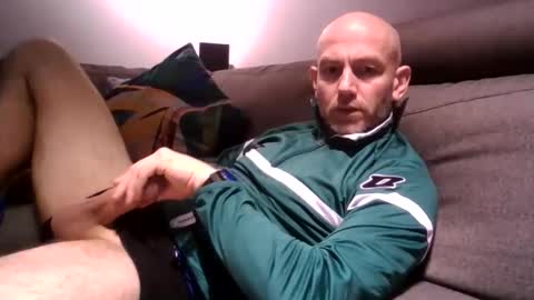 danny81boy online show from April 15, 8:09 pm