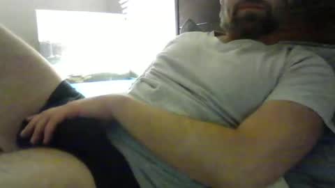 Snapshot of danroof2023 chatting on December 6, 11:06 am danroof2023 online show from December 6, 11:06 am