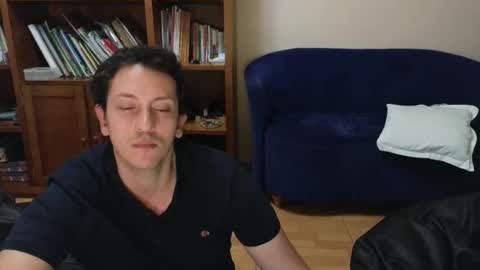 Snapshot of danruiz33 chatting on September 26, 2:30 am Dan online show from September 26, 2:30 am