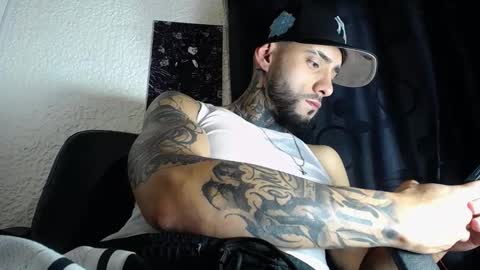 Snapshot of dante_d_angelo_ chatting on October 2, 11:14 pm dante_d_angelo_ online show from October 2, 11:14 pm