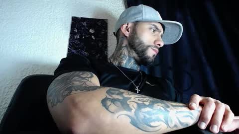 Snapshot of dante_d_angelo_ chatting on September 19, 5:22 am dante_d_angelo_ online show from September 19, 5:22 am