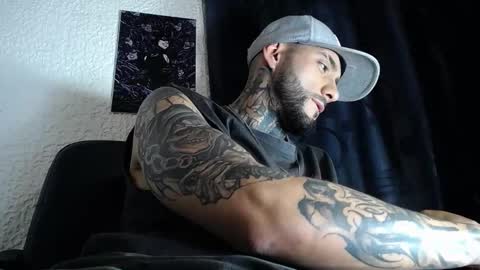Snapshot of dante_d_angelo_ chatting on October 4, 5:27 am dante_d_angelo_ online show from October 4, 5:27 am