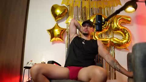 Snapshot of dante_gold chatting on October 10, 2:06 am SEBAS online show from October 10, 2:06 am