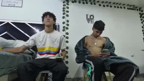 Dante online show from December 5, 12:21 am