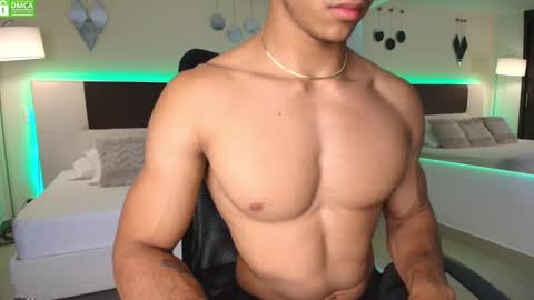 Snapshot of danteestone chatting on February 21, 6:37 pm Dante online show from February 21, 6:37 pm
