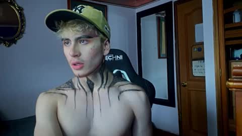 danteobscuro online show from December 18, 9:21 pm