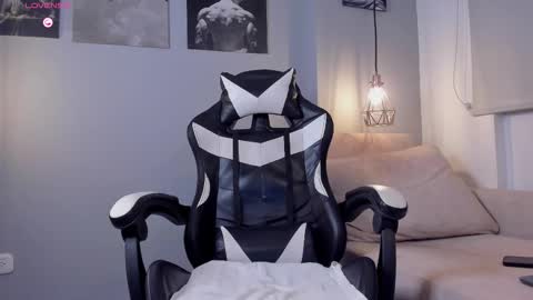 danteread online show from February 23, 12:46 am