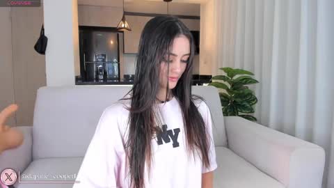 daphne_cooper1 online show from April 13, 1:10 am