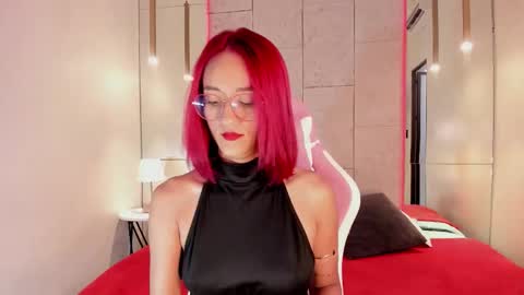 Snapshot of daphne_courtis chatting on September 23, 3:22 am Daphne online show from September 23, 3:22 am