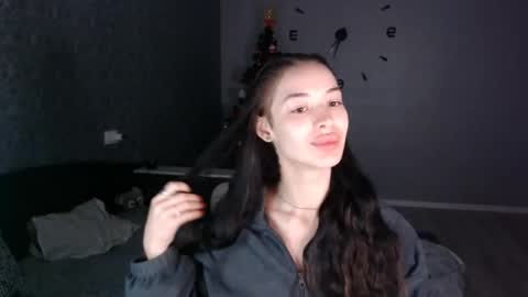 Daphne Darkthorn online show from December 17, 4:19 am