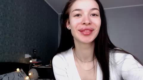 Daphne Darkthorn online show from January 9, 10:43 am