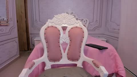 Snapshot of daphne_fox_ chatting on March 9, 12:09 pm Daphne online show from March 9, 12:09 pm