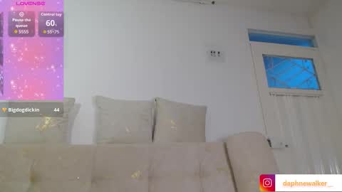 Snapshot of daphnewalker__ chatting on October 8, 11:05 am Daphne online show from October 8, 11:05 am