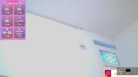 Snapshot of daphnewalker__ chatting on September 29, 11:53 am Daphne online show from September 29, 11:53 am