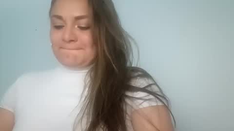 dapnne online show from November 12, 8:33 pm