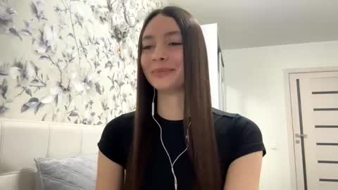 Lina online show from February 28, 7:01 am