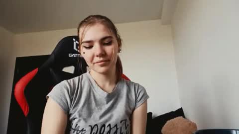 Snapshot of darcibranden chatting on October 17, 9:24 am Lisa online show from October 17, 9:24 am