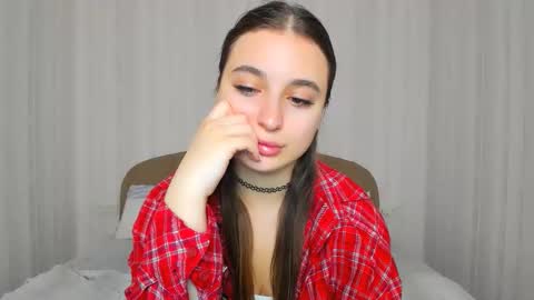 daria_de_luxe online show from November 16, 7:38 pm