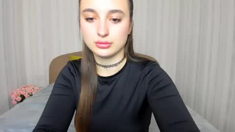 daria_de_luxe online show from October 23, 9:15 pm