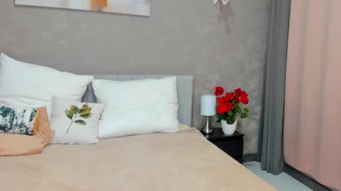 Snapshot of daria_j chatting on October 15, 4:05 am Daria J online show from October 15, 4:05 am