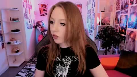 Daria Tate online show from March 14, 9:35 am