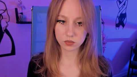 Daria Tate online show from September 18, 2:43 pm