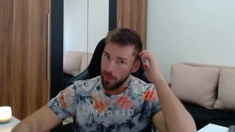 darius_94 online show from February 5, 11:14 am