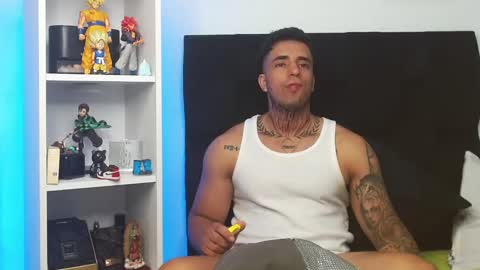 Darius Phoenix  online show from March 7, 6:57 am