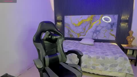 DARCK online show from March 31, 1:33 pm